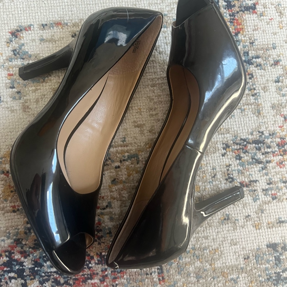 Kelly & Katie Black Patent Leather Heels - Picture 2 of 9